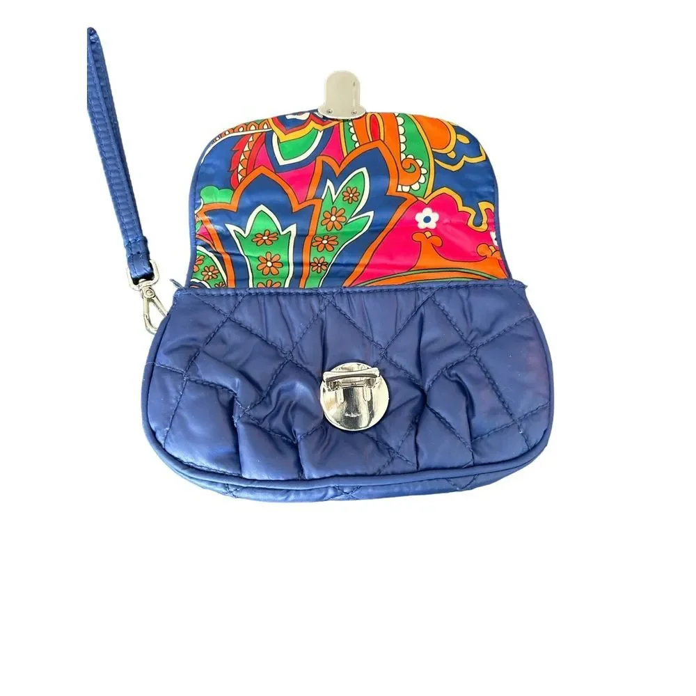 Vera Bradley small puffy wristlet‎ in retired Lapis pattern